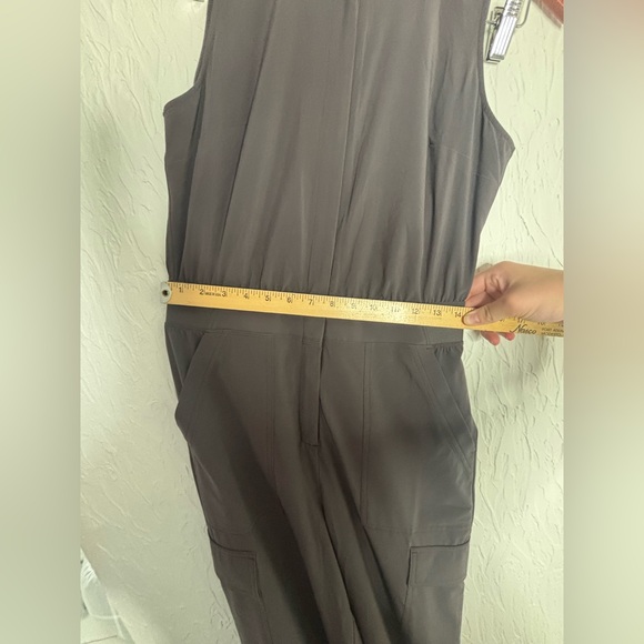 Athleta Brooklyn Utility Jumpsuit Plum Color Size 2 - Picture 12 of 12
